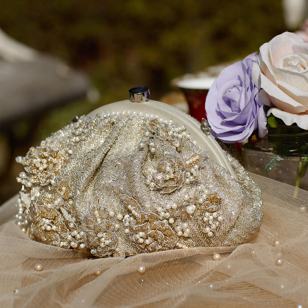 Esme Soft Pouch Lustrous Silver